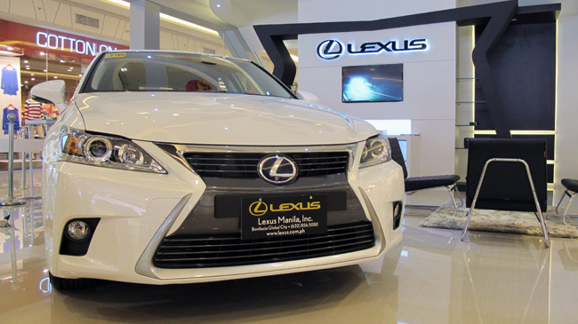 Lexus CT200h