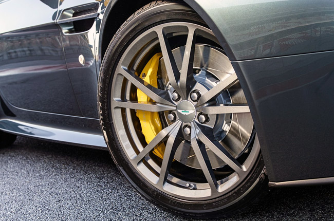 Aston Martin V8 Vantage N430