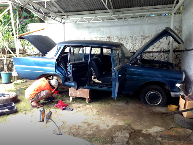 Car restoration project: Mercedes-Benz 200D Fintail, part 3