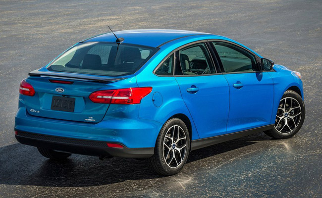 2015 Ford Focus sedan to be unveiled at the 2014 New York Auto Show