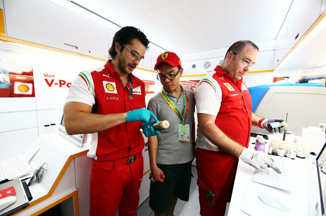 Formula 1 technology spotlight: trackside oil and fuel testing Formula 1 technology spotlight: trackside oil and fuel testing