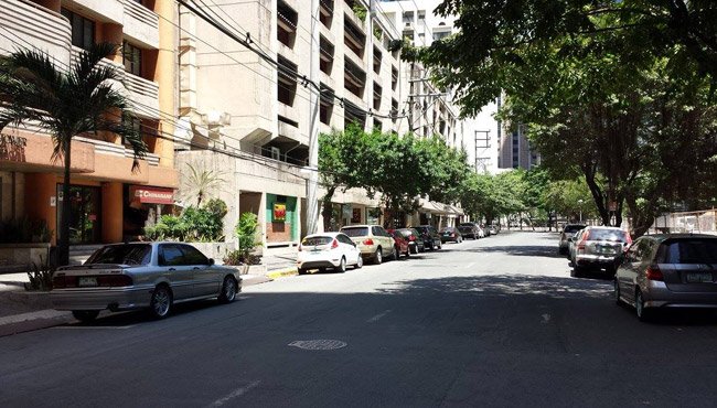 Makati CBD on Good Friday