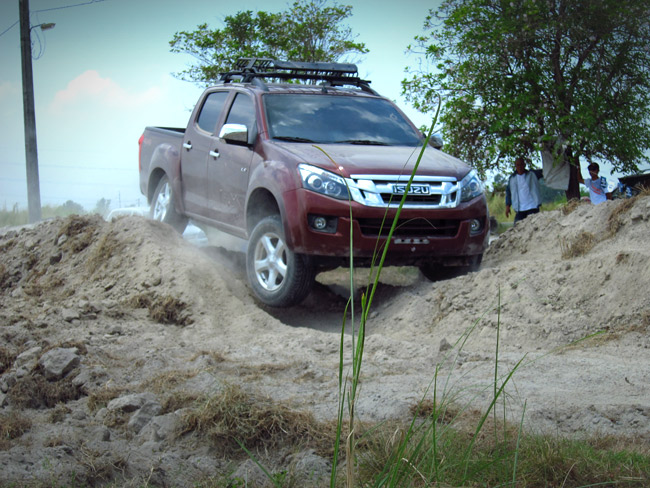 Put the Isuzu D-Max 4x4 to the test at this driving series