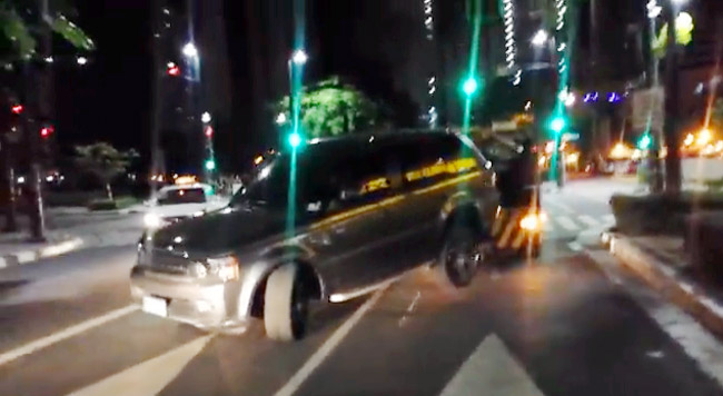 Illegal towing in the Philippines