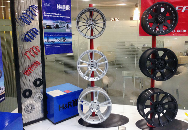 Maybank Yellow Garage Car Sale