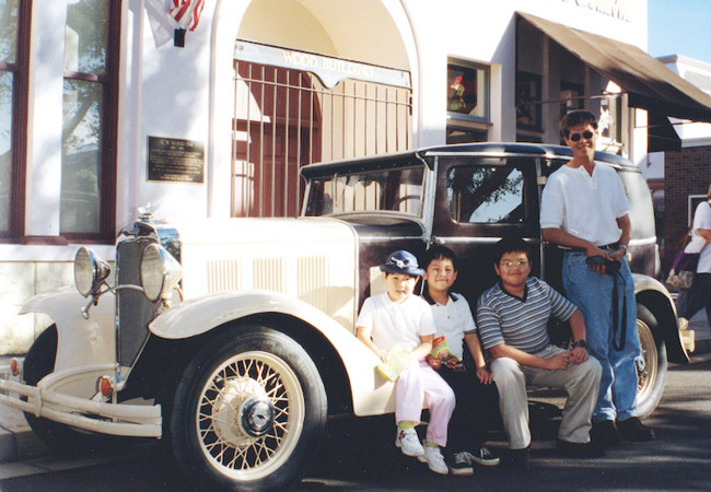 Carlo Chungunco and dad