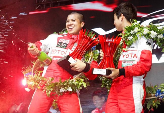 Vios Cup drivers Jason Choachuy and Luis Gono