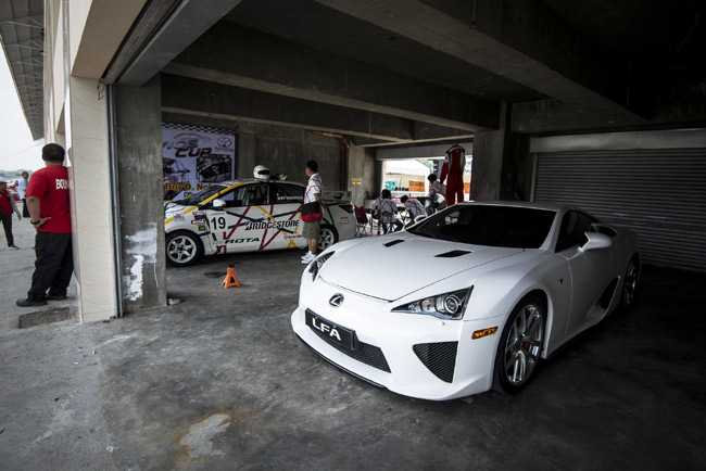 2014 Vios Cup Leg 2: The smoking tires and the car club runs