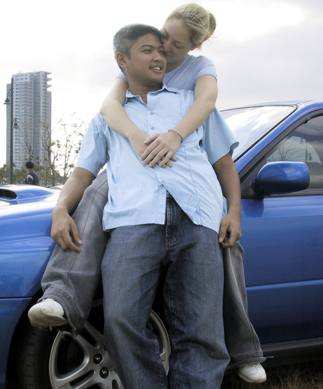 Enzo Pastor and Dalia Guerrero