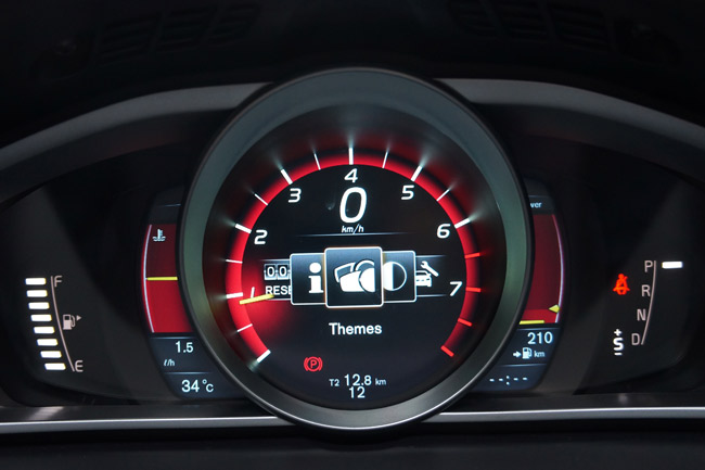 Volvo V40 gauges