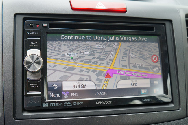 Honda CR-V Cruiser Edition vs Waze Honda CR-V Cruiser Edition vs Waze