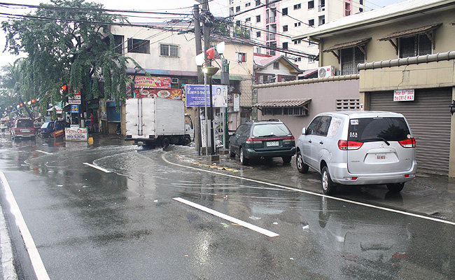 Solon files bill banning the use of sidewalks, roads for parking, business activities TopGear.com.ph Philippine Car News - Solon files bill banning the use of sidewalks, roads for parking, business activities