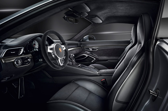 Porsche 911 Carrera GTS