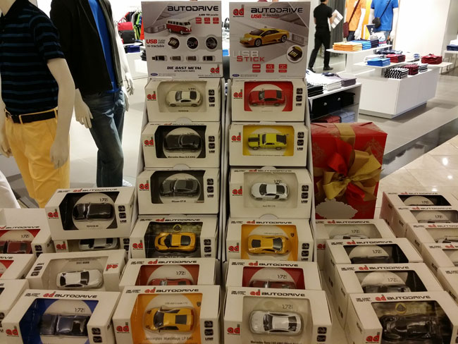 Autodrive USB flash drives