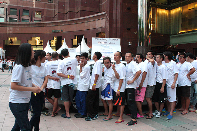 2014 Subaru Palm Challenge: Will you stay awake for 82 hours to win a car? This man did