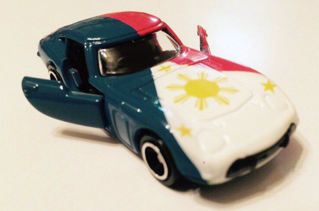 Tomica Toyota 2000GT with Philippine flag