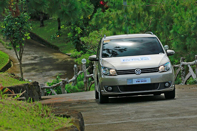 Top Gear Philippines joins Volkswagen's fuel economy drive.