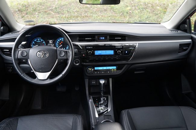 Toyota Corolla Altis 2.0 V