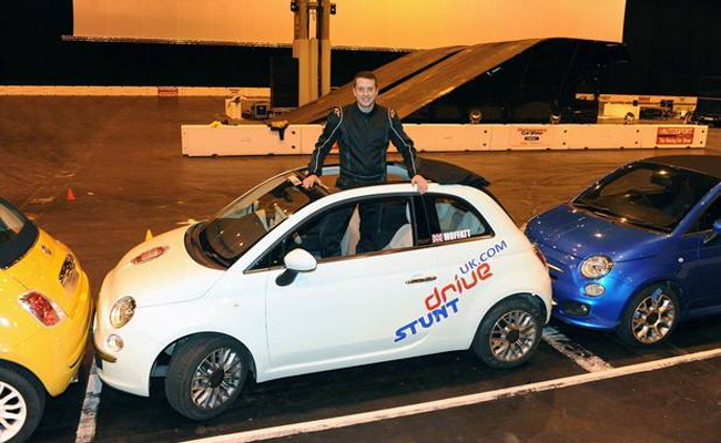 TopGear.com.ph Philippine Car News - Video: Tightest parallel park stunt is now down to 7.5cm