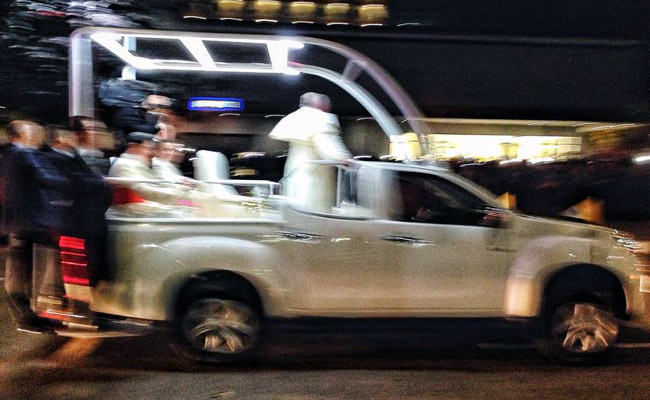 Pope Francis and his Popemobile in the Philippines