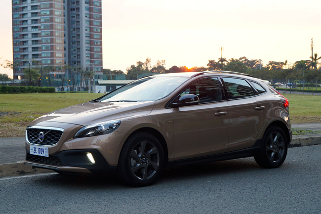 Volvo V40 Cross Country Volvo V40 Cross Country