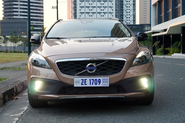 Volvo V40 Cross Country Volvo V40 Cross Country