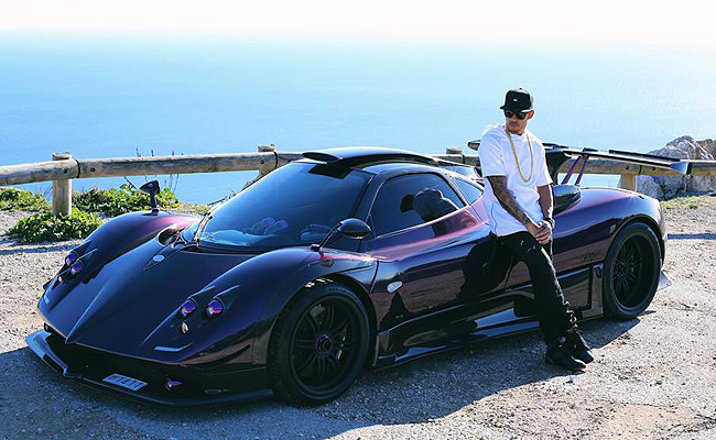 TopGear.com.ph Philippine Car News - Lewis Hamilton shows off photos of his one-of-one Pagani Zonda