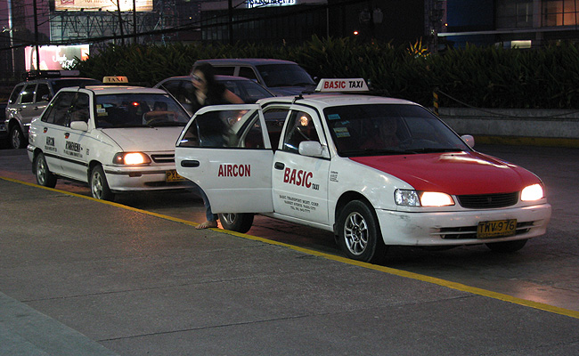 TopGear.com.ph Philippine Car News - Solon wants taxis to disable child-proof lock to prevent crimes