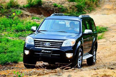 Ford_Everest_Off_Road_2.jpg