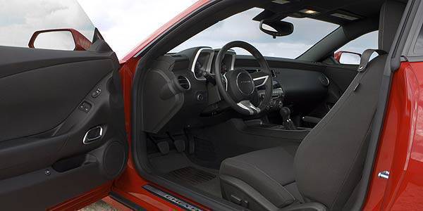 TopGear.com.ph Philippine Car News - Ward's Interior of the Year (in photo: Chevrolet Camaro)