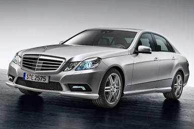 Mercedes-Benz-E-Class,-exterior,-E-500-AVANTGARDE-with-AMG-Sports-Package-(1)_1.jpg
