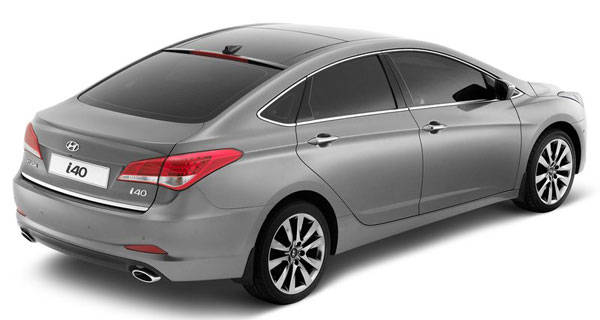 Hyundai reveals i40 sedan