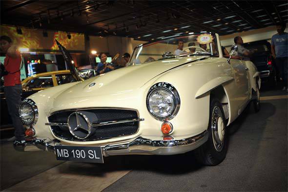 1958 Mercedes-Benz 190 SL at the MIAS 2011