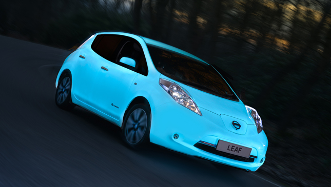 Nissan Leaf glow-in-the-dark