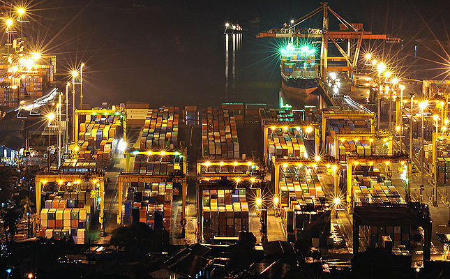 TopGear.com.ph Philippine Car News - Malacañang claims Manila port congestion has been resolved