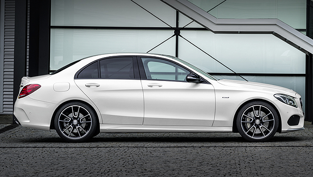 The Mercedes-Benz C450 AMG 4MATIC unveiled