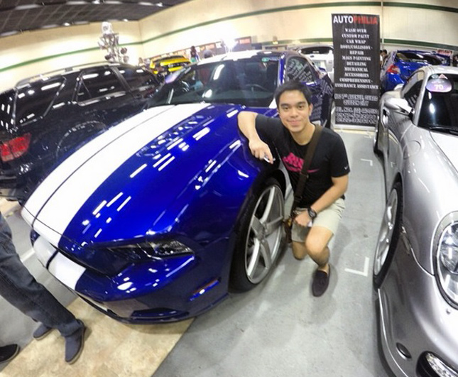 Ford Mustang party photo contest