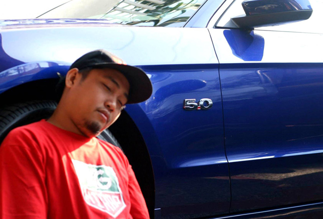 Ford Mustang party photo contest