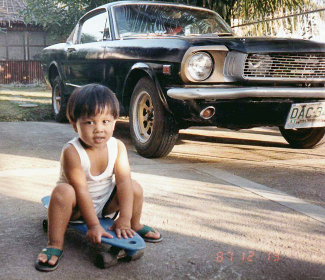 Ford Mustang party photo contest