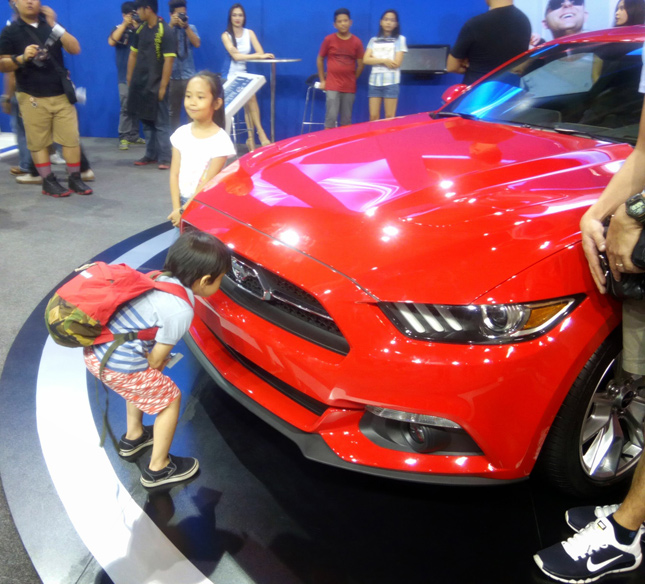 Ford Mustang party photo contest