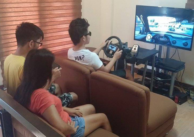 Ford Mustang party photo contest