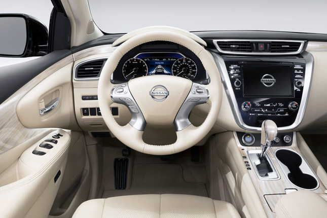 2015 Ward’s 10 Best Interiors: 2015 Nissan Murano SL