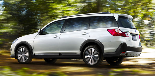 Subaru launches Exiga Crossover 7 in Japan
