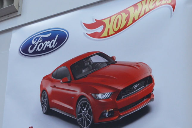 Ford Hot Wheels loop