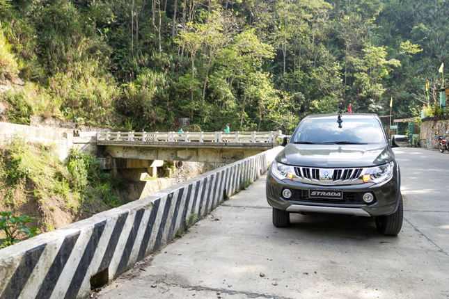 Mitsubishi Philippines donates school supplies