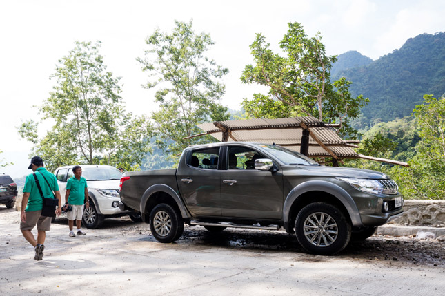 Mitsubishi Philippines donates school supplies