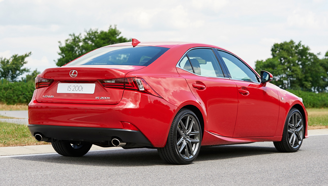 Lexus IS200t
