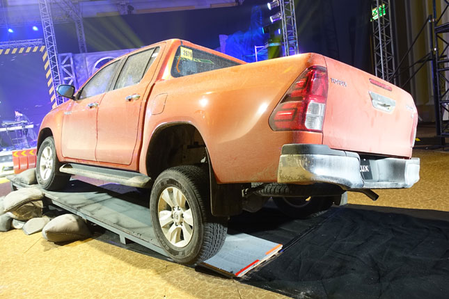 Toyota Hilux specs and features