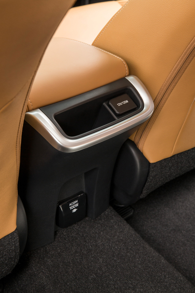 Toyota Fortuner cabin