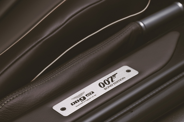 Aston Martin DB9 GT Bond Edition
